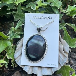 Green Zebra Jasper Pendant Necklace 18 Inches in Silvertone 65.00 ctw